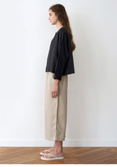 Button-Front Linen Blouse With Round Neckline And Cropped Relaxed Silhouette For Warm Weather
