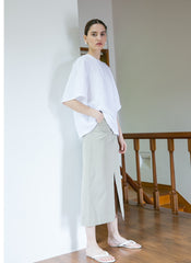 Relaxed Fit Linen Blouse with Back Button Detail and Wide Sleeves for Elegant Daily Wear