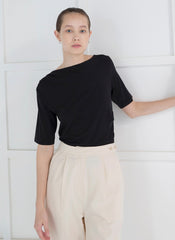 High-Waisted Linen Pants with Pleated Front and Tailored Fit for Sophisticated Everyday Wear