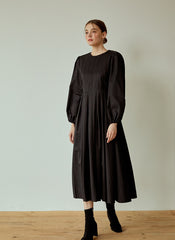 Structured Cotton Poplin Midi Dress with Long Puff Sleeves and Elegant Pleated Skirt