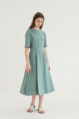 Short Sleeve Linen Blend Midi Dress with Tailored Seams and Flared Hemline Design