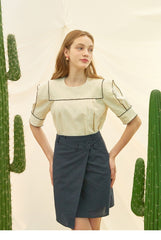 Sailor-Inspired Linen Blouse with Contrast Piping and Structured Sleeves for Retro Elegance