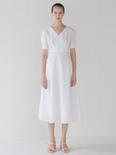 Elegant Short Sleeve V-Neck Cotton Poplin Midi Dress with Flared Hem and Tailored Waist