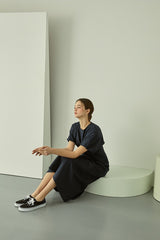Cotton Poplin Midi Dress with Short Sleeves, Tailored Waist, and Elegant Flared Silhouette