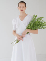 Elegant Short Sleeve V-Neck Cotton Poplin Midi Dress with Flared Hem and Tailored Waist