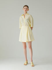 High-Waisted Linen Short Skirt with Box Pleats and Tailored A-Line Silhouette