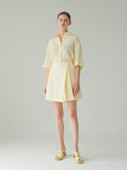 High-Waisted Linen Short Skirt with Box Pleats and Tailored A-Line Silhouette