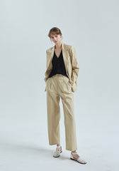 Short Sleeve Linen Knit Top with V-Neckline and Button Front for Elevated Everyday Style