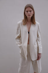 Tailored Women's Linen Blazer with Soft Structure and Notched Lapel – Lightweight Summer Layer