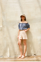 High-Waisted Linen Shorts With Tailored Seams And Minimalist Finish For Effortless Summer Style