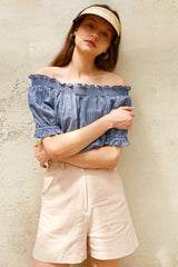 High-Waisted Linen Shorts With Tailored Seams And Minimalist Finish For Effortless Summer Style