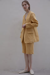 High-Waisted Tailored Linen Shorts with Relaxed Fit and Clean Hem for Elevated Comfort