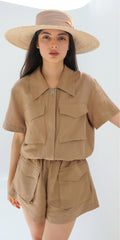 Short-Sleeve Linen Utility Shirt with Oversized Pockets and Collared Neckline