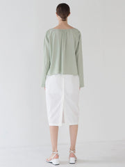 High-Waisted Midi Linen Skirt with Tailored Pleats and Clean Front Panel for Refined Summer Style