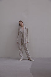 Tailored Women’s Linen Blazer with Soft Structure and Oversized Fit for Effortless Style