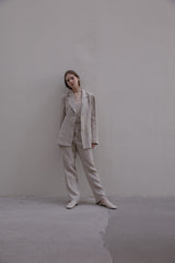 Tailored Women’s Linen Blazer with Soft Structure and Oversized Fit for Effortless Style