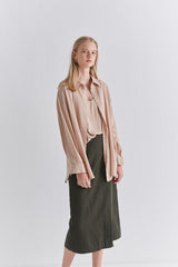 Relaxed Fit Long Sleeve Linen Shirt with Button Front and Drop Shoulder for Everyday Style