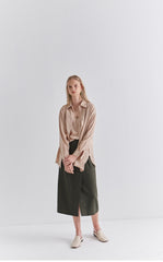 Relaxed Fit Long Sleeve Linen Shirt with Button Front and Drop Shoulder for Everyday Style
