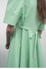 Elegant A-Line Midi Dress in Crisp Cotton Poplin with Square Neckline and Button Front