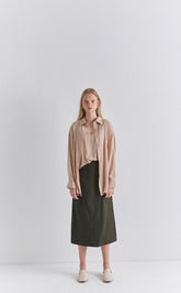 Relaxed Fit Long Sleeve Linen Shirt with Button Front and Drop Shoulder for Everyday Style