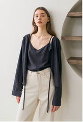 Breathable Linen Camisole Top with V-Neckline and Adjustable Straps for Effortless Summer Wear