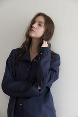 Button-Down Linen Shirt with Structured Collar and Relaxed Fit