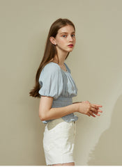 High-Waisted Raw Hem Denim Shorts in Cotton Blend Fabric