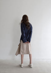 Button-Down Linen Shirt with Structured Collar and Relaxed Fit