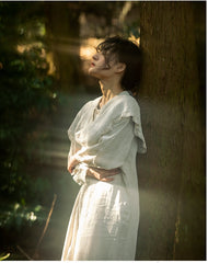 Vestido largo con mangas de obispo y cuello capa puritano de lino y algodón de Judith