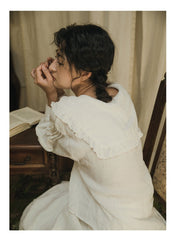 Blusa Teresa de lino y algodón con cuello puritano y manga larga