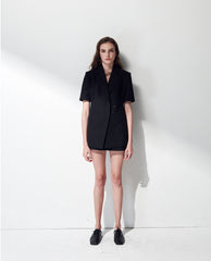 High-Waisted Linen Shorts With Minimal Waistband And Tailored Flat-Front Finish