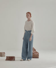 Relaxed-Fit Linen Blouse With Rounded Neckline And 3/4 Sleeves For Effortless Elegance