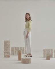 Relaxed-Fit Linen Blouse with Rounded Neckline and Cropped Sleeves