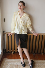 Classic Women’s Button-Up Linen Shirt with Oversized Collar and Balloon Sleeves