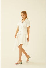 Short-Sleeve Linen Shirt With Wide Notched Collar And Button-Front Pocket Detail