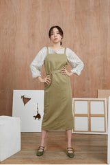 Sleeveless Midi Linen Dress with Back Slit and Seam Detailing