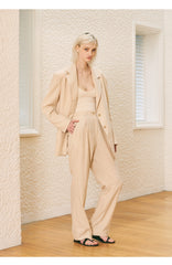 Tailored Linen Blazer With Structured Shoulders And Single-Breasted Front Closure