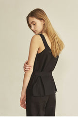 Square Neck Sleeveless Linen Top for Women with Waist Detail – Lightweight Summer Blouse