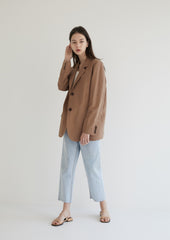 Tailored Women's Linen Blazer with Classic Notch Lapel and Double-Button Front Closure
