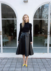 Soft Leather Midi Skirt with Sculpted Pleats and Structured Pockets