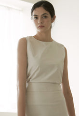 Sleeveless Tailored Linen Blouse with Minimalist Silhouette for Elegant Day-to-Evening Style