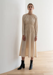 Elegant Long-Sleeve Gathered Midi Dress in Premium Linen with Flattering Waist Detailing