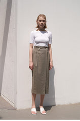 High-Waisted Button Detail Wrap Linen Skirt with Back Vent – Elegant Midi Length Design