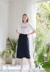 High-Waisted Linen Midi Skirt with Side Button Closure and Clean Tailored Silhouette