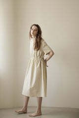 Women's Linen Midi Dress with Gathered Waist and Button Detail for Effortless Elegance
