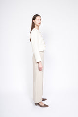 Cropped Button-Up Linen Blazer with Tailored Fit – Elegant Lightweight Jacket for Modern Women