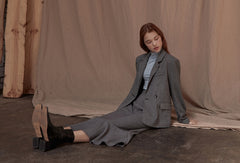 Tailored Linen Blazer with Structured Lapel and Double-Breasted Closure for Timeless Elegance