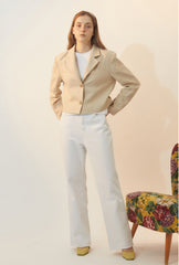 Tailored Linen Blazer with Notched Lapel and Two-Button Front for Effortless Sophistication