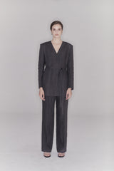 Tailored Linen Blazer for Women with Belted Waist and Structured Shoulders – Elegant Fit