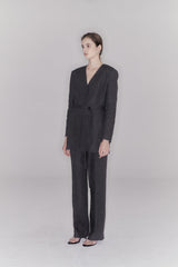 Tailored Linen Blazer for Women with Belted Waist and Structured Shoulders – Elegant Fit
